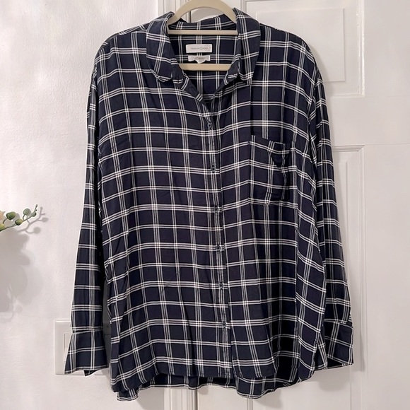 Treasure & Bond Plaid Boyfriend Button Down Shirt Navy 2X - Picture 2 of 8